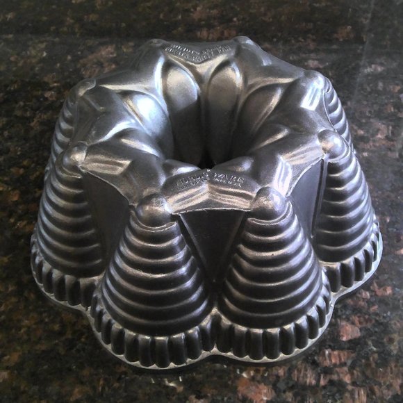Nordic Ware Kitchen Bundt Pan Nordic Ware Usa Cast Aluminum Fiesta